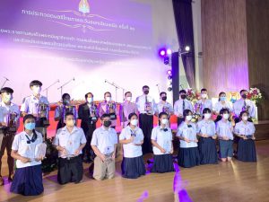 รร.บ้านเมืองปักฯชนะเลิศการประกวดดนตรีไทย ประถมศึกษา ภาคตะวันออกเฉียงเหนือครั้งที่ ๑๒